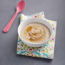 Haselnuss-Griessbrei Haselnuss-Griessbrei