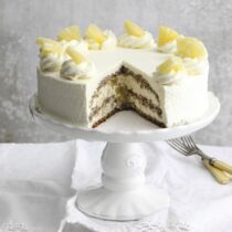 Express-Nusstorte mit Ananassahne Express-Nusstorte mit Ananassahne