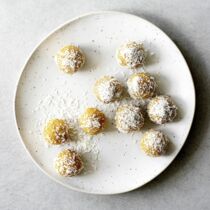 Mango-Kokos-Energy-Balls Mango-Kokos-Energy-Balls