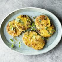 Ananas mit Minzzucker Ananas mit Minzzucker