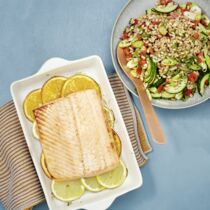 Gegrillter Zitruslachs mit Dinkelsalat