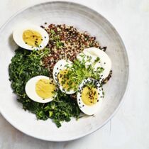 Quinoa-Bowl mit Spinat & Ei Quinoa-Bowl mit Spinat & Ei