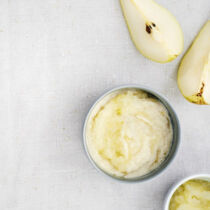 Multikornbrei mit Birne Multikornbrei mit Birne