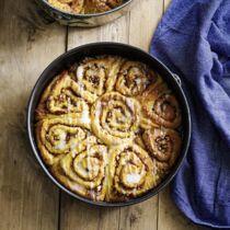 Cinnamon-Pecannut-Rolls