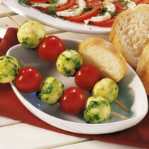 Mozzarella-Tomaten-Spieße Mozzarella-Tomaten-Spieße