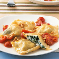 Ravioli mit Schichtkäse-Spinat-Füllung
