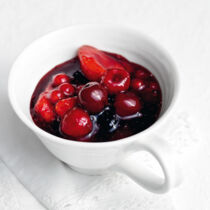 Rote Grütze mit Perlsago und Ingwer Rote Grütze mit Perlsago und Ingwer