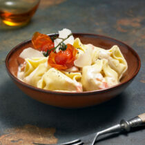 Tortellini mit Knoblauchsahne