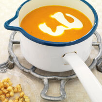 Kürbissuppe mit Kartoffeln Kürbissuppe mit Kartoffeln