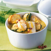 Fischcurry mit Zucchini und Süßkartoffeln Fischcurry mit Zucchini und Süßkartoffeln