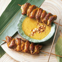 Fleischspießchen mit Erdnusssauce