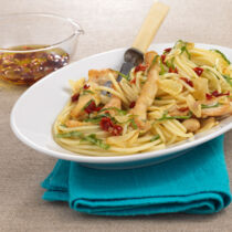 Pasta aglio olio pollo