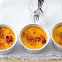 Aprikosen-Crème-brûlée