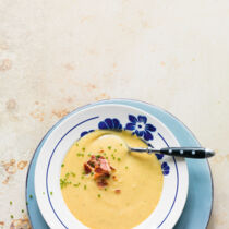 Kartoffelsuppe mit Knusperspeck