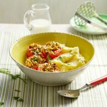 Selleriepüree mit gebackenen Tomaten Selleriepüree mit gebackenen Tomaten