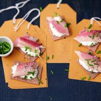 Forelle auf Roggen-Knäcke