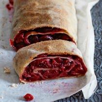 Kirsch-Vanille-Strudel
