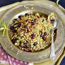 BULGURSALAT MIT NÜSSEN BULGURSALAT MIT NÜSSEN