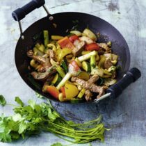 Thailändisches Wokgemüse mit Rindfleisch Thailändisches Wokgemüse mit Rindfleisch