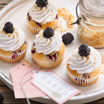 Brombeer-Kokos-Cupcakes