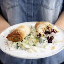 Rotkohl-Strudeltaschen mit sahnigem Lauch