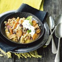 Cranberry-Quinoa mit Minzejoghurt