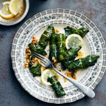 Yaprak Sarması - Gewickelte Kohlrabiblätter Yaprak Sarması - Gewickelte Kohlrabiblätter