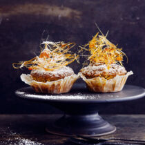 Möhrenmuffins mit Karamellnest