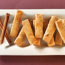 Knöchli mit ganzen Haselnüssen