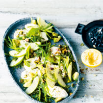 Burrata mit grünem Gemüse