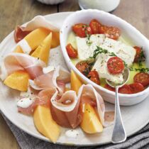 Melone mit Schinken und Honig-Joghurt