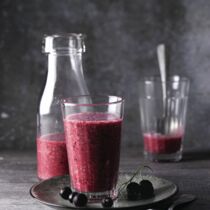 Purpurne Genüsse  mit schwarzen Johannisbeeren und Kokosöl