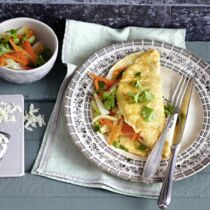Parmesanpfannkuchen mit Gemüse