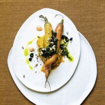 Ofenmöhren mit Gremolata und Möhrengrün-Öl