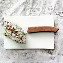 Frischkäse mit Radieschen Frischkäse mit Radieschen