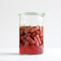 Rhabarber-Wodka Rhabarber-Wodka