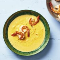 Möhrensuppe mit Garnelen Möhrensuppe mit Garnelen
