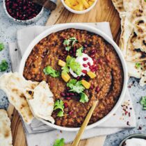 Mango-Dal mit Naan Mango-Dal mit Naan