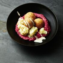 Linsenfalafel-Bowl mit Rote-Bete-Hummus