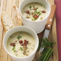 Kartoffelcremesuppe mit Steinpilzen