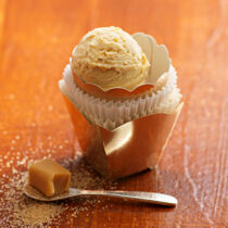 Karamelleis mit Sahnetoffee