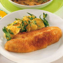 Panierte Fischfilets mit Kartoffel-Rucola-Salat Panierte Fischfilets mit Kartoffel-Rucola-Salat