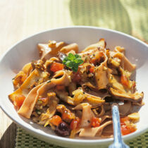 Kastaniennudeln mit Pilzsauce Kastaniennudeln mit Pilzsauce