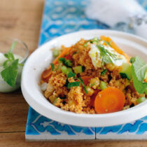 Gemüse-Couscous mit Minzjoghurt Gemüse-Couscous mit Minzjoghurt