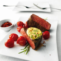 Filetsteak mit karamellisierten Tomaten
