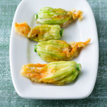 Gefüllte Zucchiniblüten