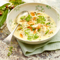 Zitronen-Thymian-Suppe mit Dicken Bohnen