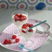 Quarkcreme mit Himbeeren