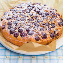 Mandel-Kirsch-Kuchen