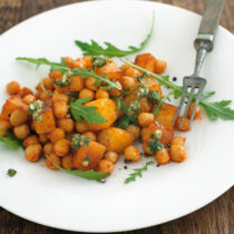 Teufelskartoffeln mit Kichererbsen und Rucola Teufelskartoffeln mit Kichererbsen und Rucola